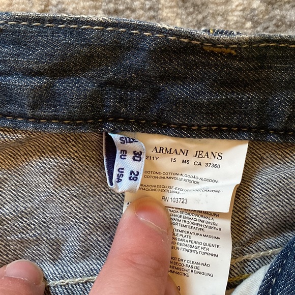 Men’s Armani Jeans - Picture 3 of 4